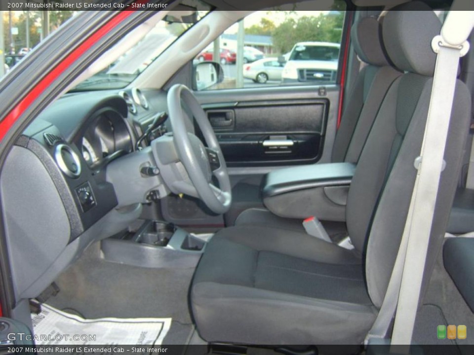 Slate 2007 Mitsubishi Raider Interiors