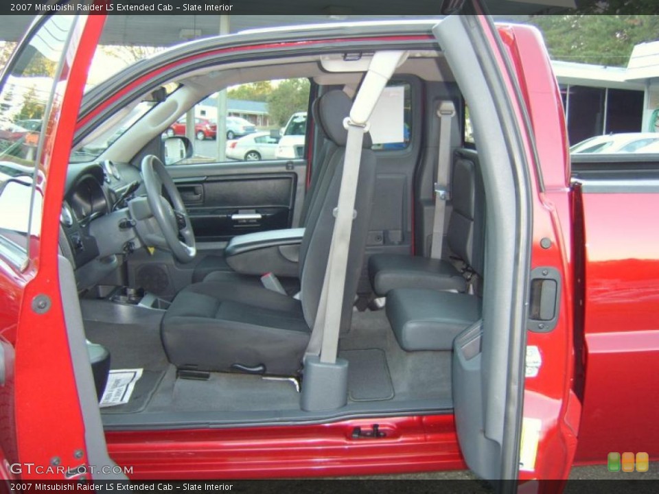 Slate Interior Photo for the 2007 Mitsubishi Raider LS Extended Cab #38615534