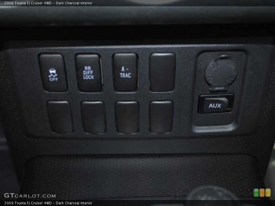 Dark Charcoal Interior Controls for the 2009 Toyota FJ Cruiser 4WD #38617866