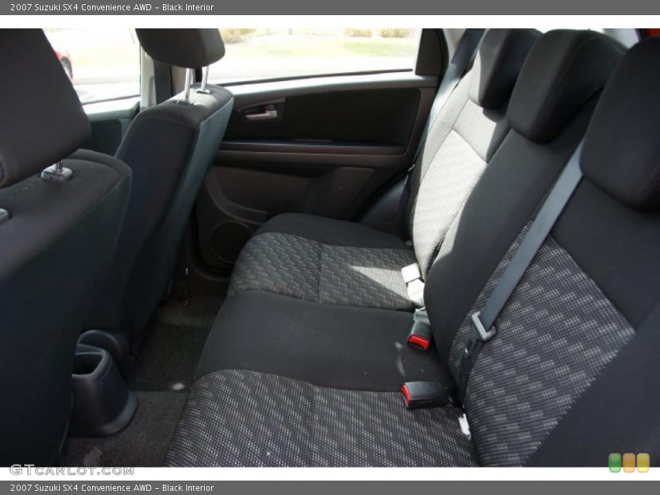Black Interior Photo for the 2007 Suzuki SX4 Convenience AWD #38619306