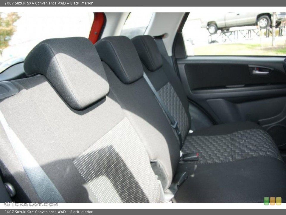 Black Interior Photo for the 2007 Suzuki SX4 Convenience AWD #38619326