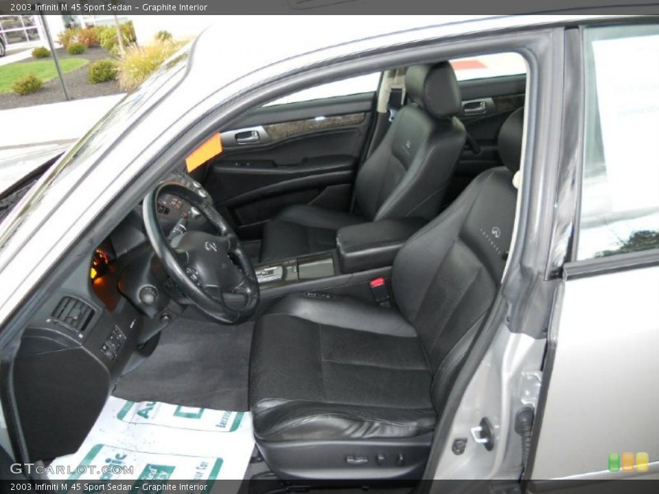 Graphite Interior Photo for the 2003 Infiniti M 45 Sport Sedan #38619874