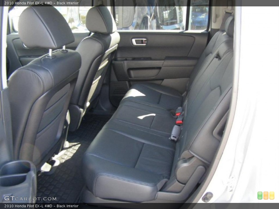 Black Interior Photo for the 2010 Honda Pilot EX-L 4WD #38621577