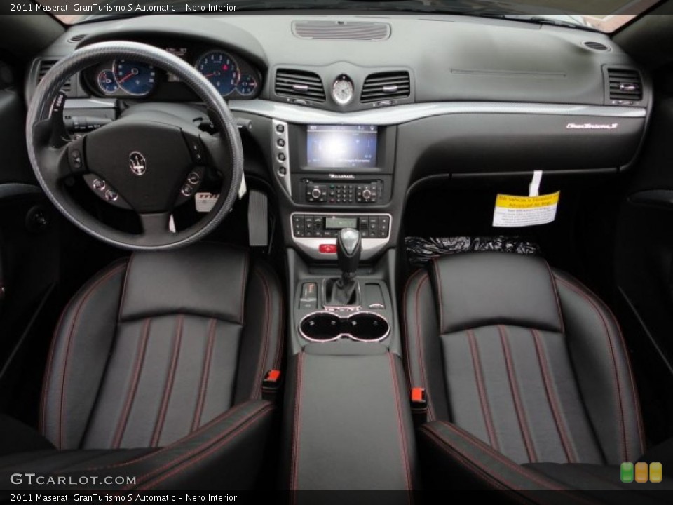 Nero Interior Dashboard for the 2011 Maserati GranTurismo S Automatic #38624822