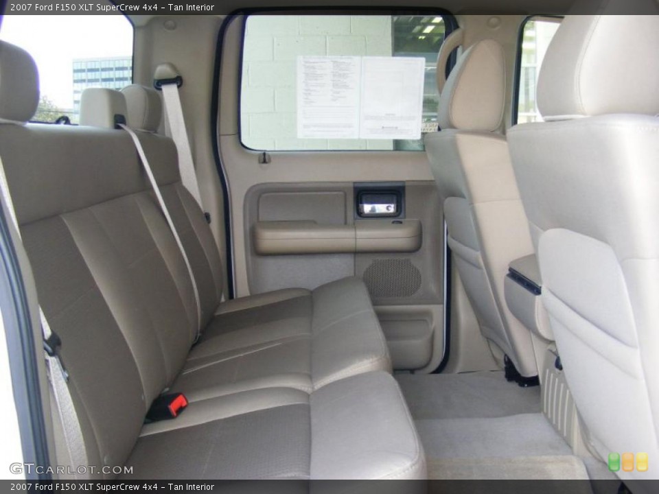 Tan Interior Photo for the 2007 Ford F150 XLT SuperCrew 4x4 #38625198