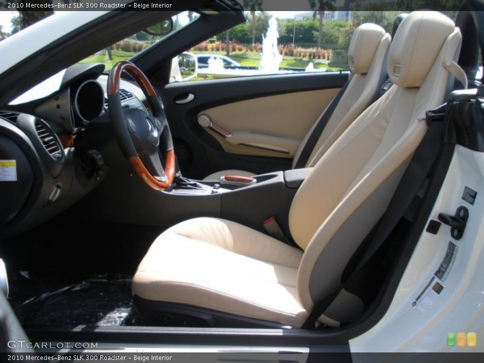 Beige Interior Photo for the 2010 Mercedes-Benz SLK 300 Roadster #38625246