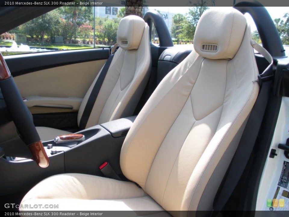 Beige Interior Photo for the 2010 Mercedes-Benz SLK 300 Roadster #38625258