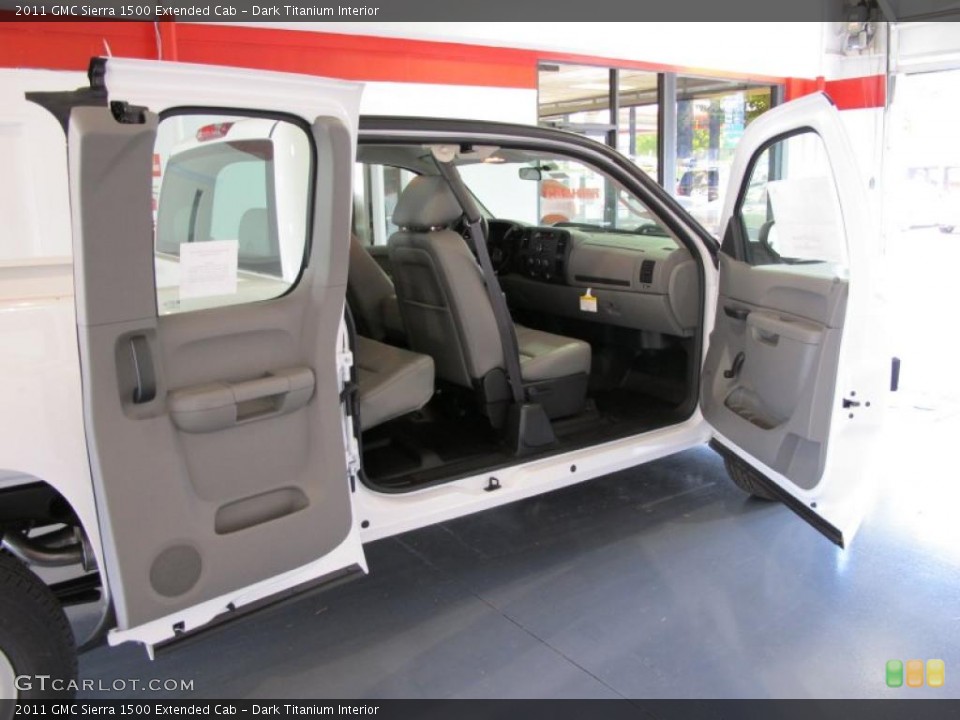 Dark Titanium Interior Photo for the 2011 GMC Sierra 1500 Extended Cab #38625402