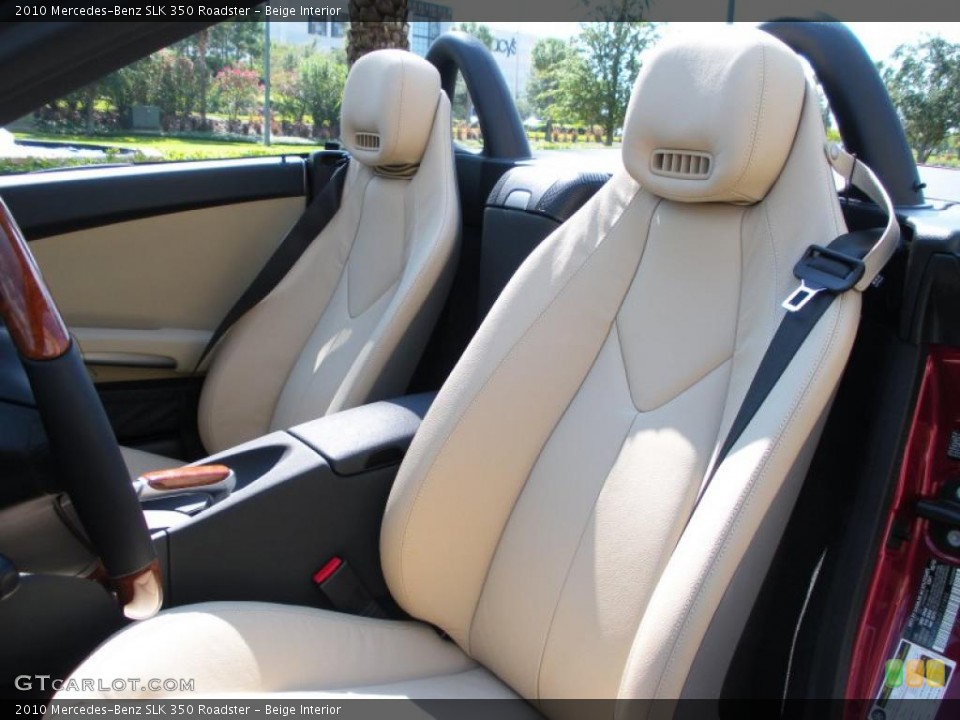 Beige Interior Photo for the 2010 Mercedes-Benz SLK 350 Roadster #38625743