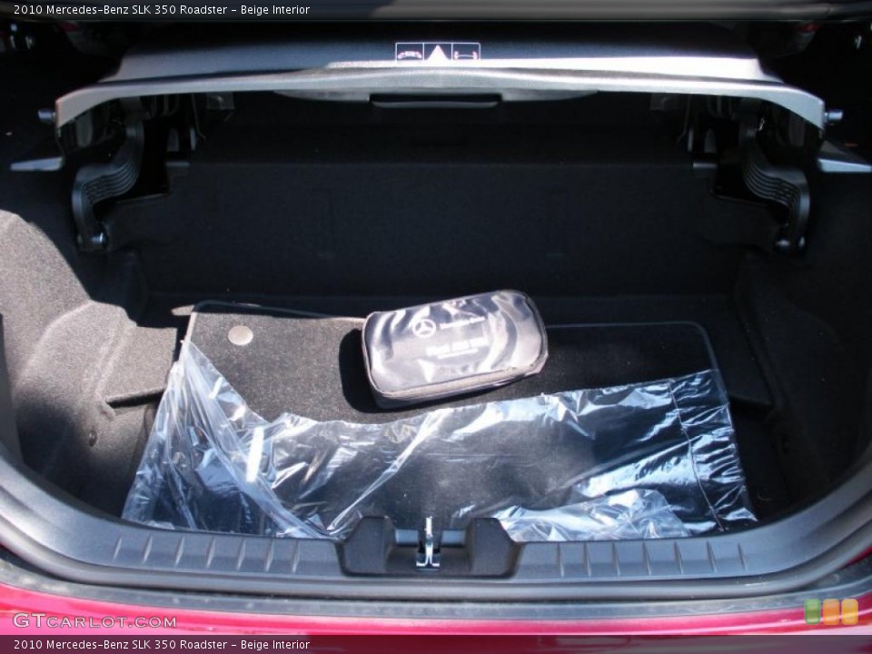Beige Interior Trunk for the 2010 Mercedes-Benz SLK 350 Roadster #38625882