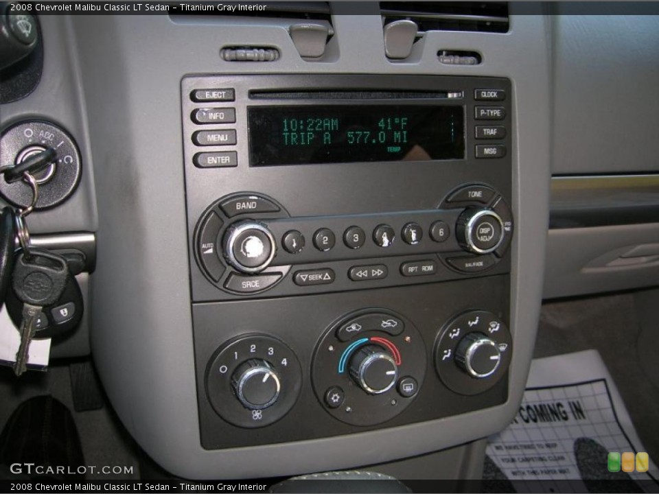 Titanium Gray Interior Controls for the 2008 Chevrolet Malibu Classic LT Sedan #38626410