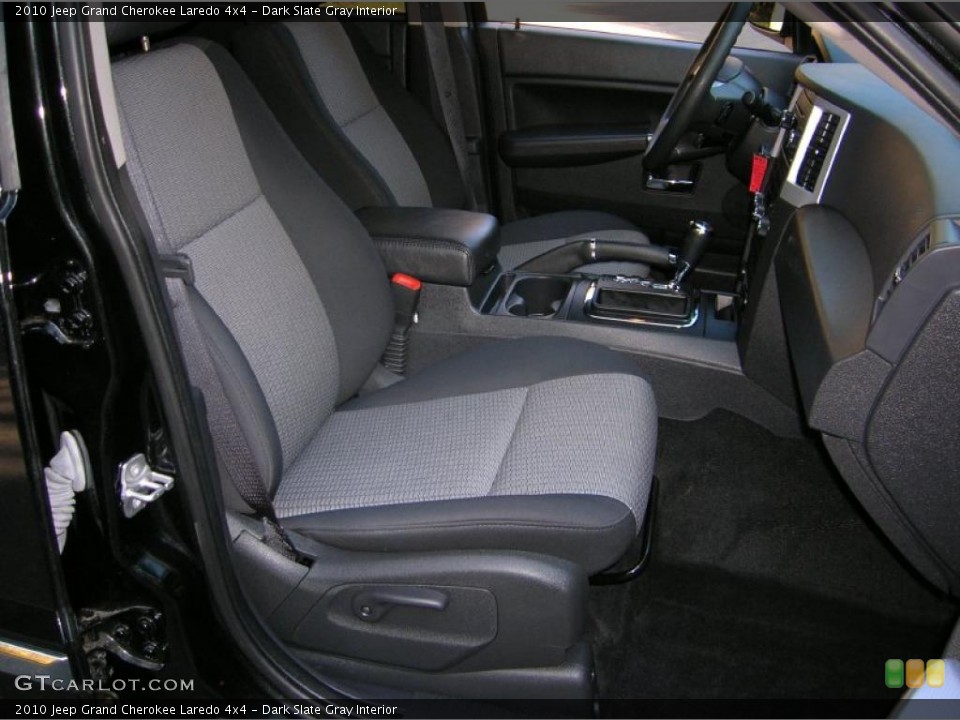 Dark Slate Gray Interior Photo for the 2010 Jeep Grand Cherokee Laredo 4x4 #38626470
