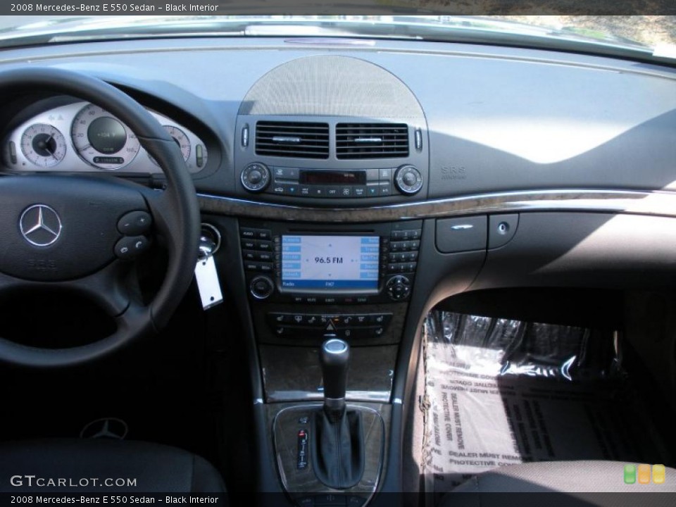 Black Interior Dashboard for the 2008 Mercedes-Benz E 550 Sedan #38627518