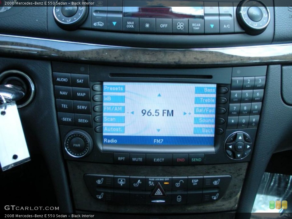 Black Interior Navigation for the 2008 Mercedes-Benz E 550 Sedan #38627602