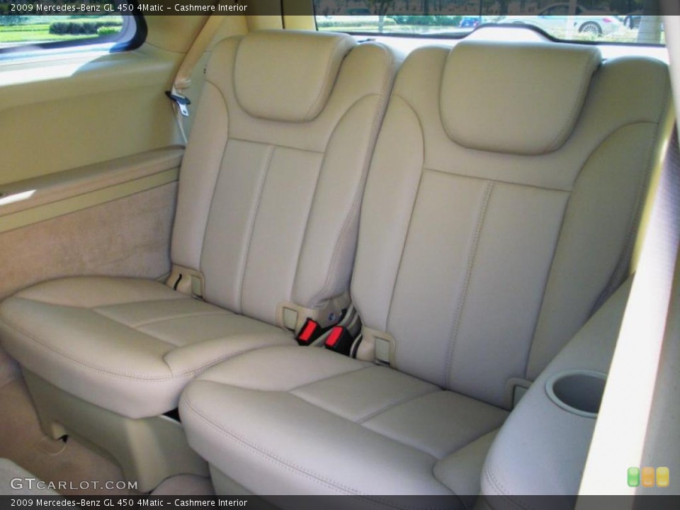 Cashmere Interior Photo for the 2009 Mercedes-Benz GL 450 4Matic #38627934