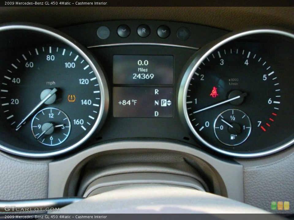 Cashmere Interior Gauges for the 2009 Mercedes-Benz GL 450 4Matic #38628034