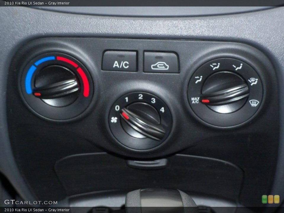 Gray Interior Controls for the 2010 Kia Rio LX Sedan #38628714