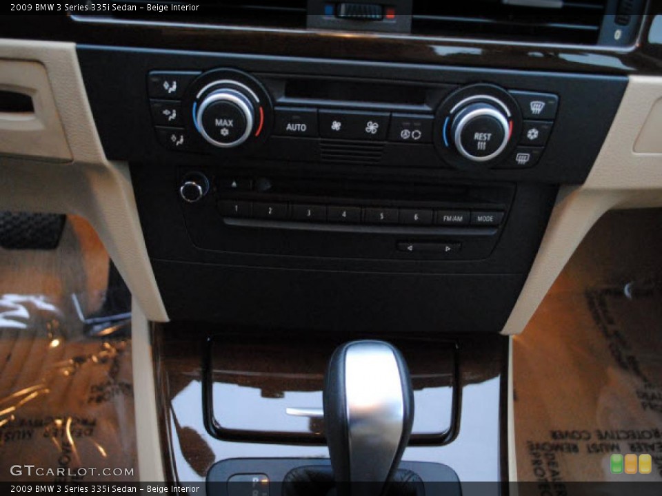 Beige Interior Controls for the 2009 BMW 3 Series 335i Sedan #38635862
