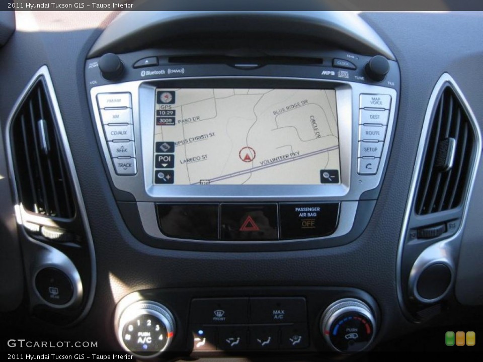Taupe Interior Navigation for the 2011 Hyundai Tucson GLS #38637966