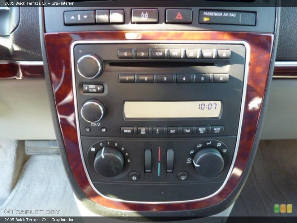 Gray Interior Controls for the 2005 Buick Terraza CX #38638146