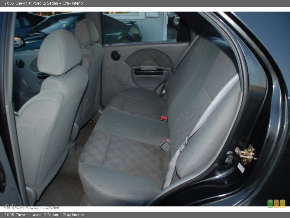 Gray Interior Photo for the 2005 Chevrolet Aveo LS Sedan #38641650