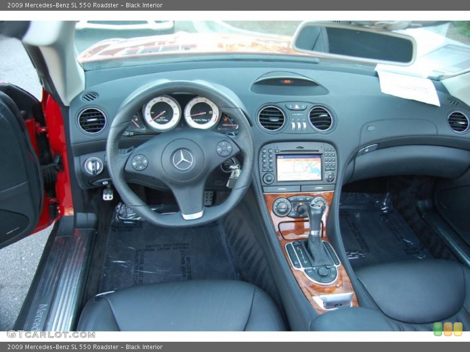 Black Interior Prime Interior for the 2009 Mercedes-Benz SL 550 Roadster #38643699