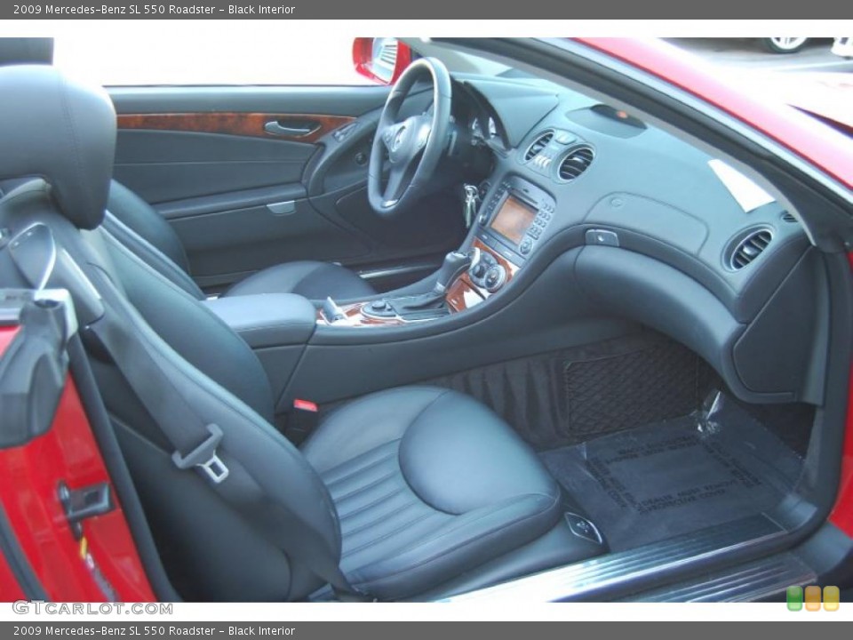Black Interior Photo for the 2009 Mercedes-Benz SL 550 Roadster #38643838