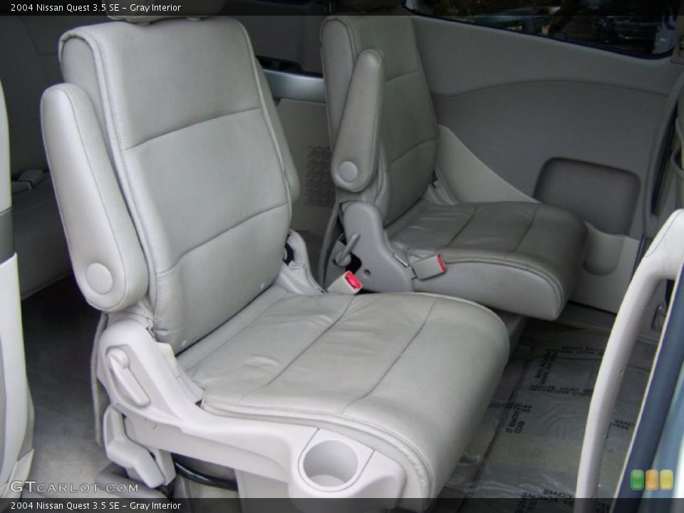 Gray Interior Photo for the 2004 Nissan Quest 3.5 SE #38646286