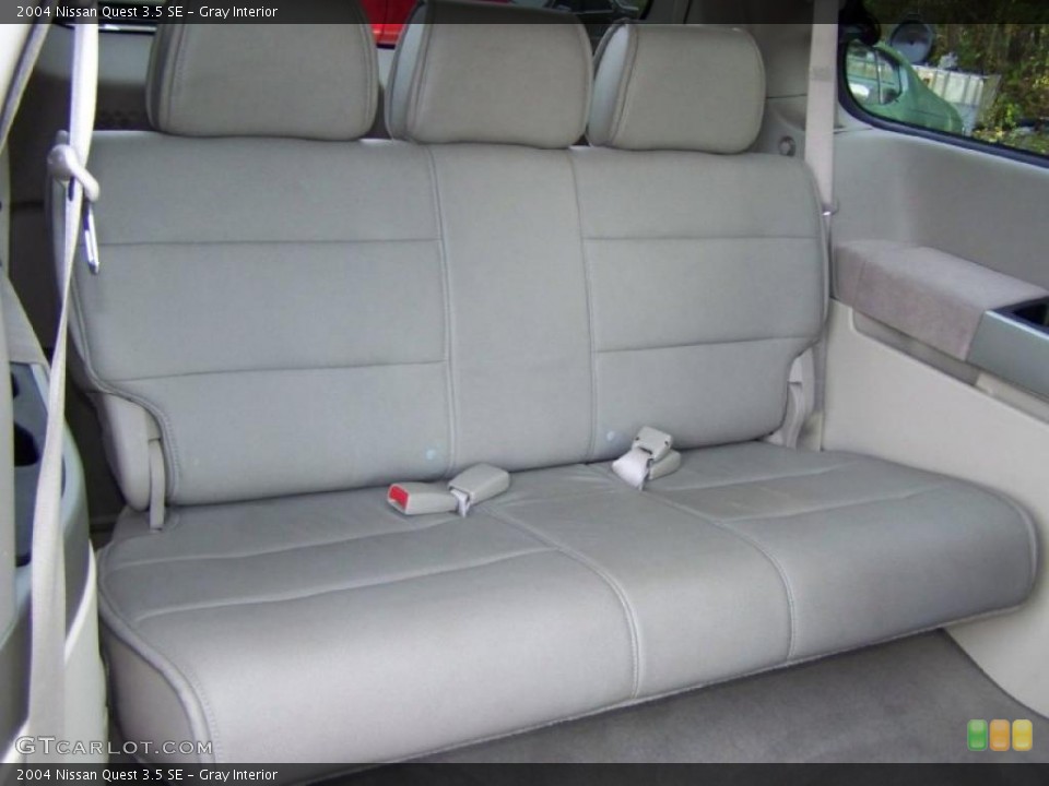 Gray Interior Photo for the 2004 Nissan Quest 3.5 SE #38646302