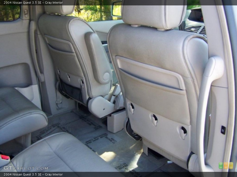 Gray Interior Photo for the 2004 Nissan Quest 3.5 SE #38646358