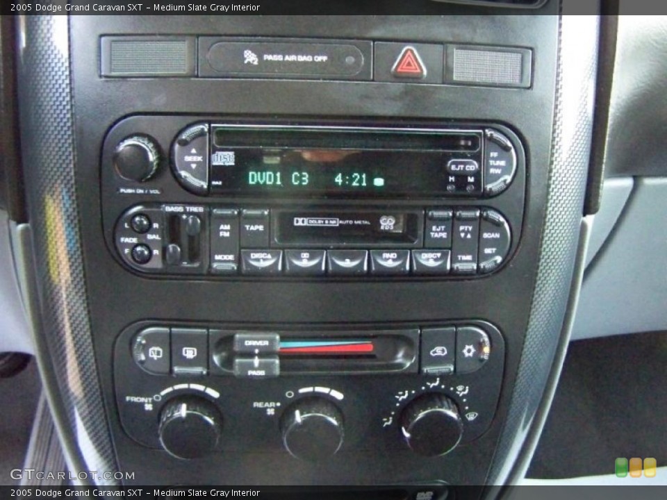 Medium Slate Gray Interior Controls for the 2005 Dodge Grand Caravan SXT #38647350