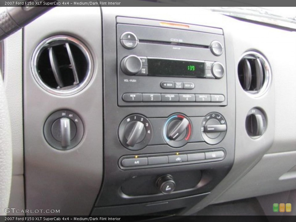 Medium/Dark Flint Interior Controls for the 2007 Ford F150 XLT SuperCab 4x4 #38647610