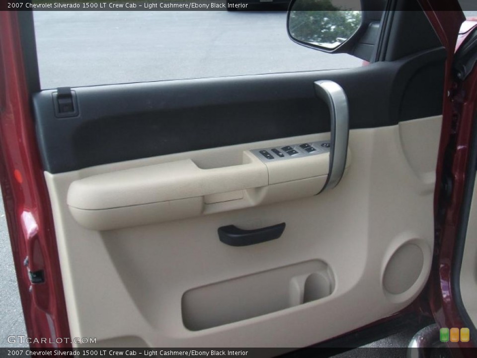 Light Cashmere/Ebony Black Interior Door Panel for the 2007 Chevrolet Silverado 1500 LT Crew Cab #38647819