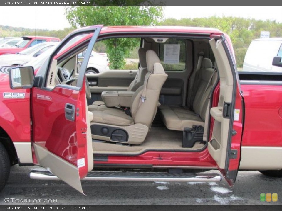 Tan Interior Photo for the 2007 Ford F150 XLT SuperCab 4x4 #38647850