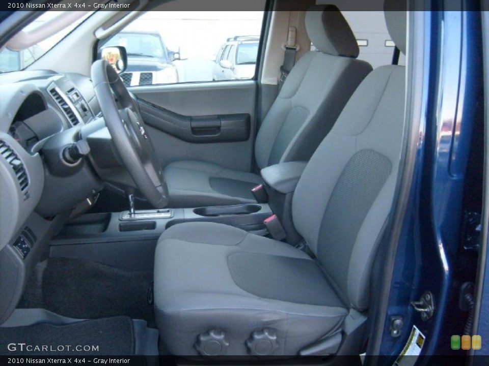 Gray Interior Photo for the 2010 Nissan Xterra X 4x4 #38649930