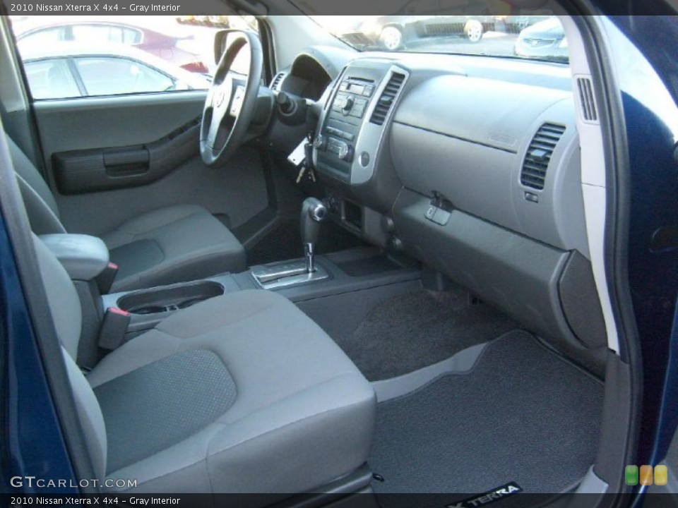 Gray Interior Photo for the 2010 Nissan Xterra X 4x4 #38650054