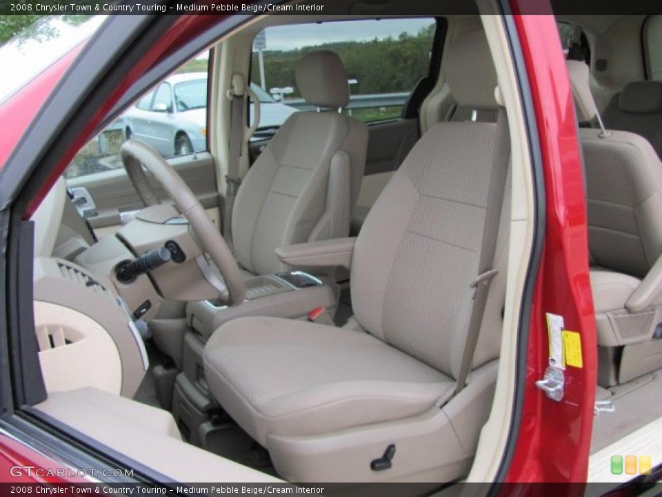 Medium Pebble Beige/Cream Interior Photo for the 2008 Chrysler Town & Country Touring #38651770