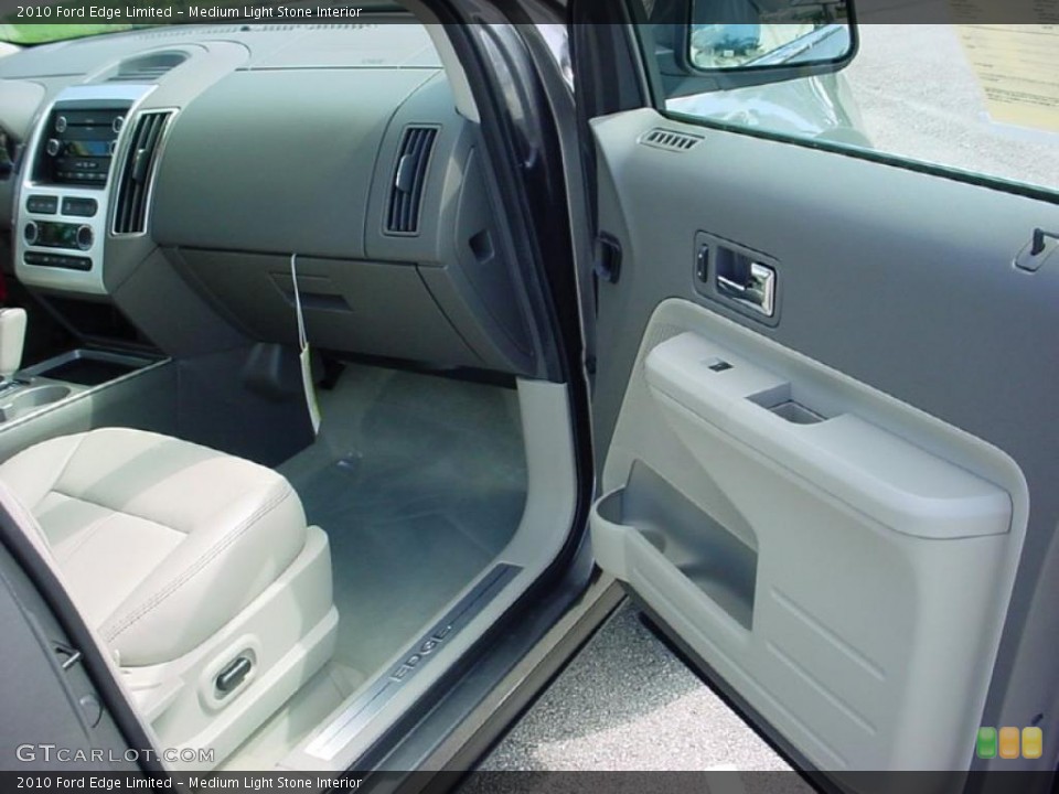 Medium Light Stone Interior Photo for the 2010 Ford Edge Limited #38652086