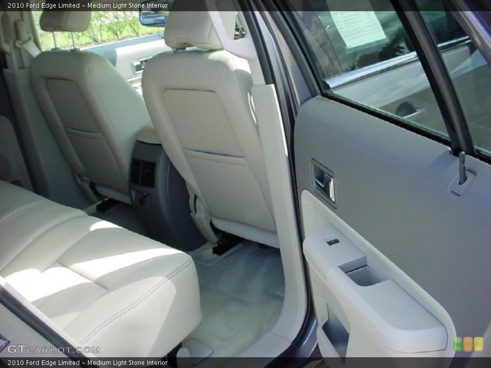 Medium Light Stone Interior Photo for the 2010 Ford Edge Limited #38652118