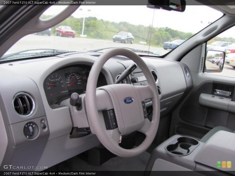 Medium/Dark Flint Interior Dashboard for the 2007 Ford F150 XLT SuperCab 4x4 #38652898