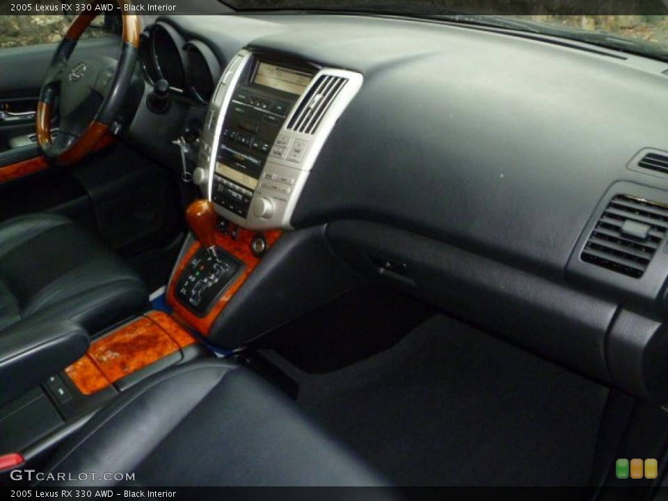 Black Interior Dashboard for the 2005 Lexus RX 330 AWD #38654162