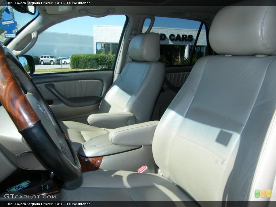 Taupe Interior Photo for the 2005 Toyota Sequoia Limited 4WD #38656430