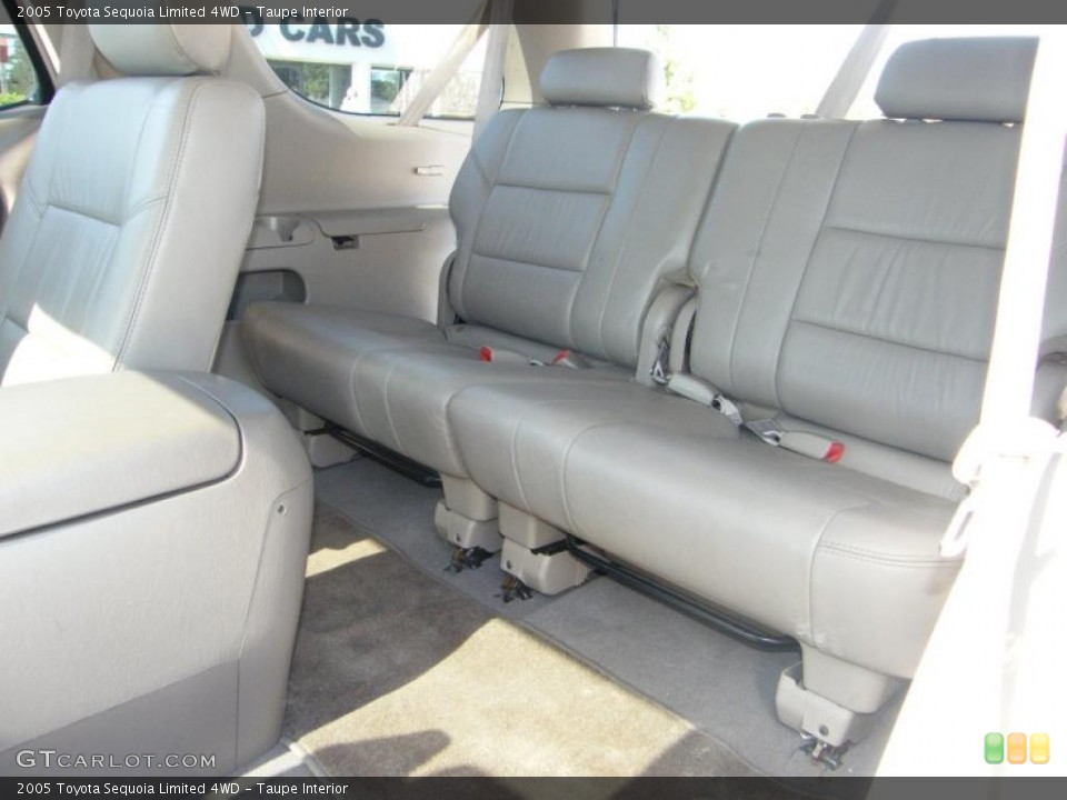 Taupe Interior Photo for the 2005 Toyota Sequoia Limited 4WD #38656626