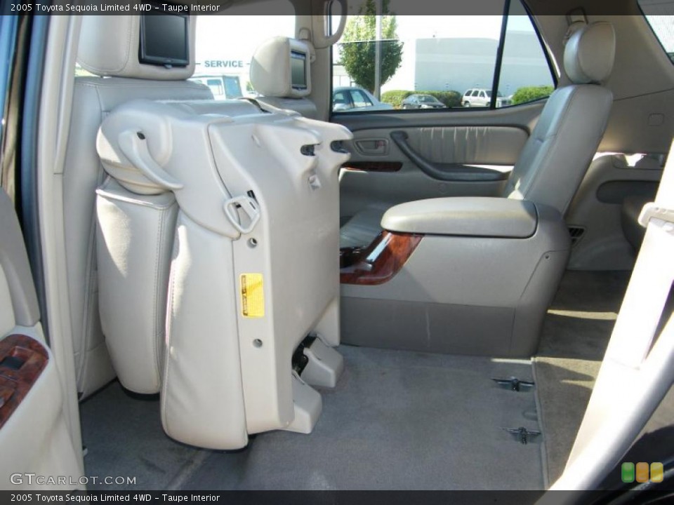 Taupe Interior Photo for the 2005 Toyota Sequoia Limited 4WD #38656642