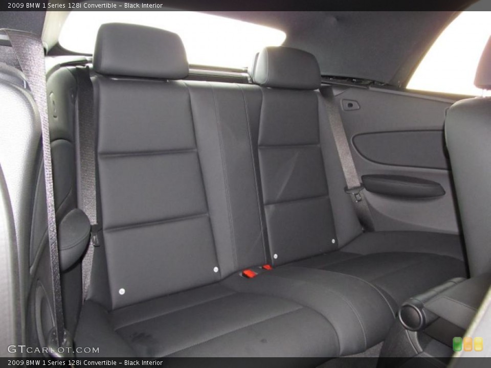 Black Interior Photo for the 2009 BMW 1 Series 128i Convertible #38657078
