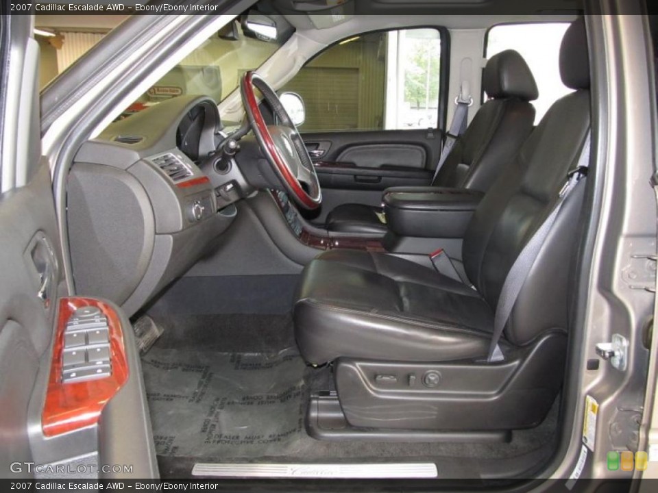 Ebony/Ebony Interior Photo for the 2007 Cadillac Escalade AWD #38658114