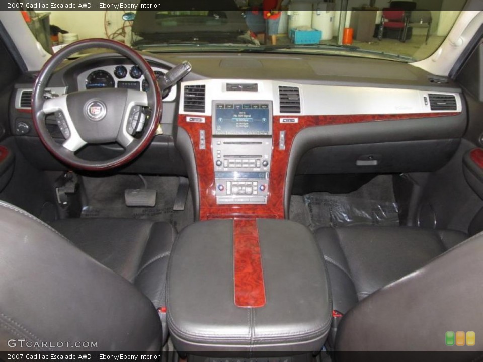 Ebony/Ebony Interior Dashboard for the 2007 Cadillac Escalade AWD #38658178