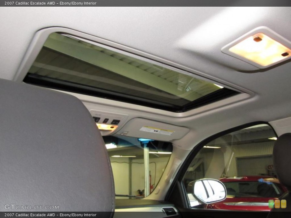 Ebony/Ebony Interior Sunroof for the 2007 Cadillac Escalade AWD #38658226