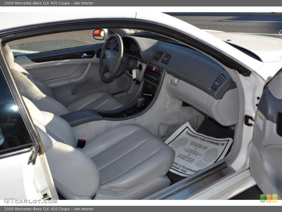 Ash Interior Photo for the 2000 Mercedes-Benz CLK 430 Coupe #38658866