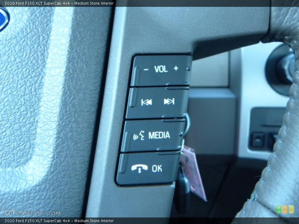 Medium Stone Interior Controls for the 2010 Ford F150 XLT SuperCab 4x4 #38666314